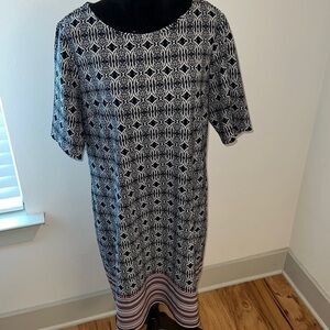 ILE‎ New York short sleeves shift print dress Sz 16 white ivory geometric